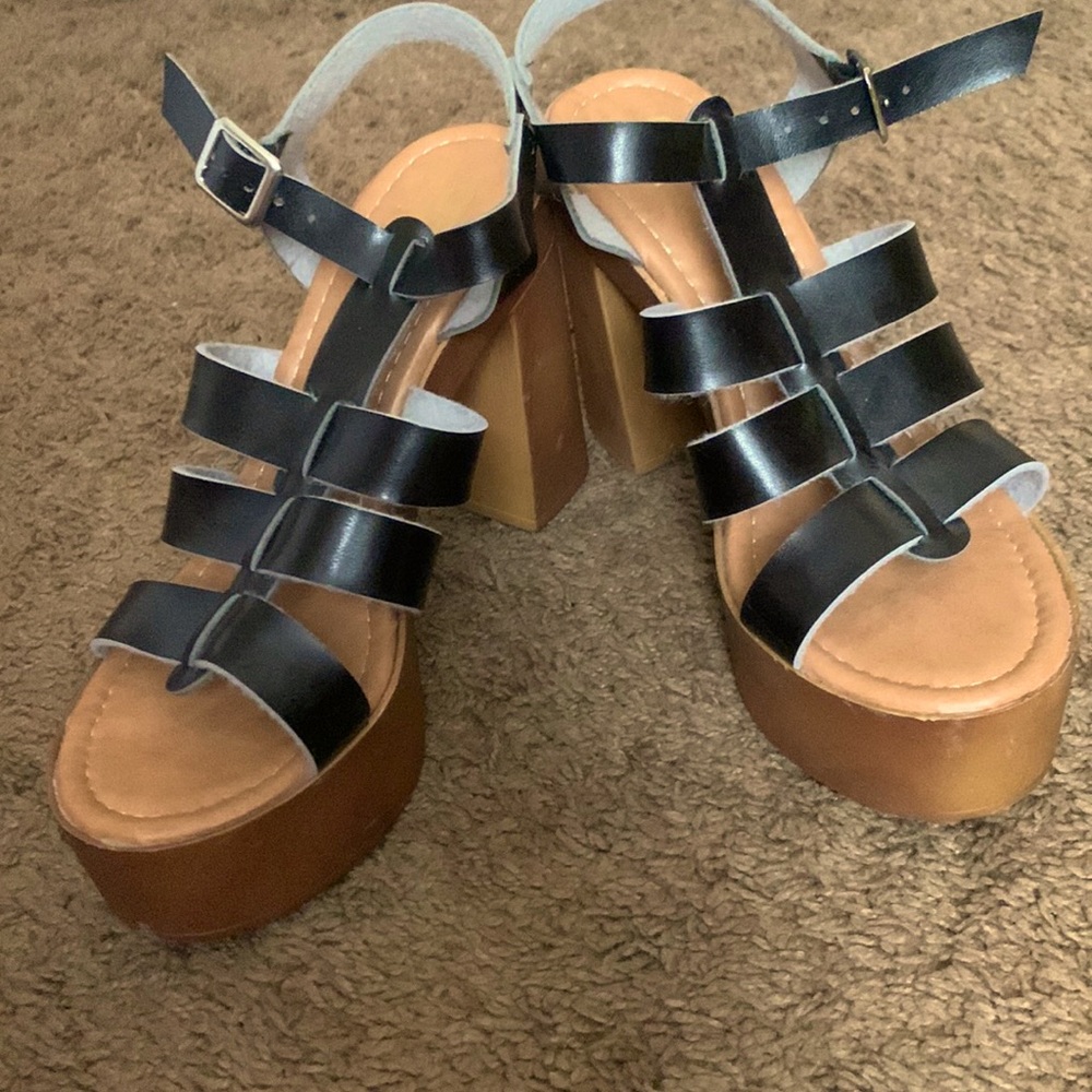Brown & Black heels ♡︎